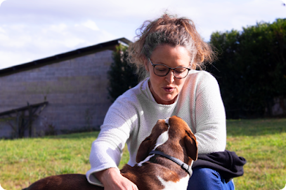 La Tribu De Baïa - Garde D'animaux À Domicile, Gardien D'animaux à Champagne-Mouton