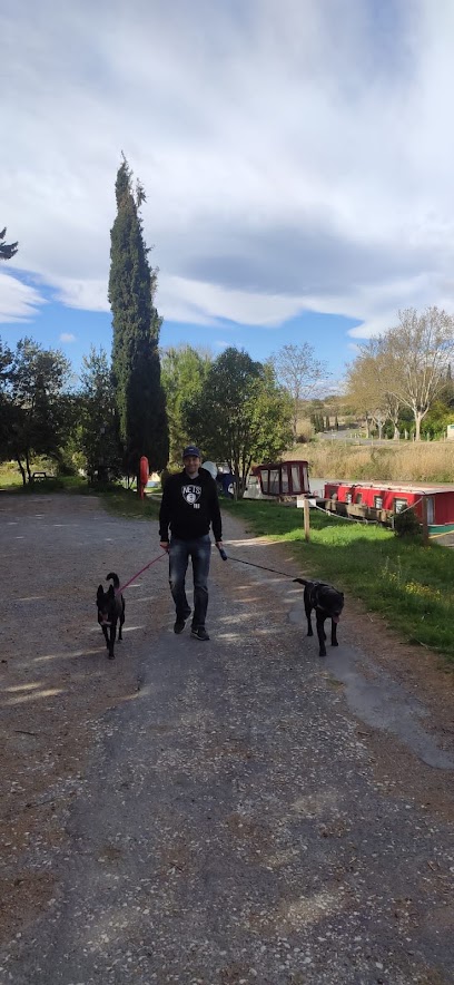 Eddy Et Compagnie, Gardien D'animaux à Poilhes