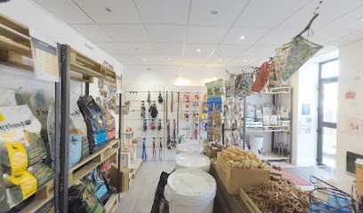 La patte blanche, Animalerie à Caylus