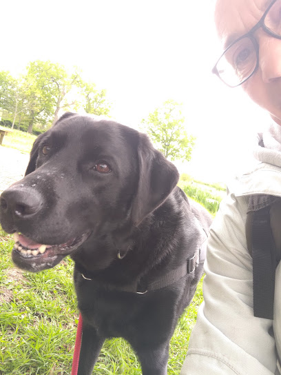 Begue Ines Toupet's Gardien D'animaux à Jouy-le-Potier